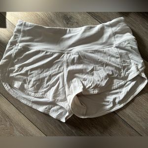 Lulu lemon speed up low rise shorts